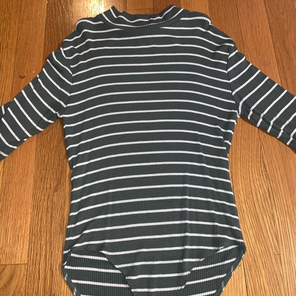 Forever 21 Bodysuit Turtleneck - Picture 2 of 4